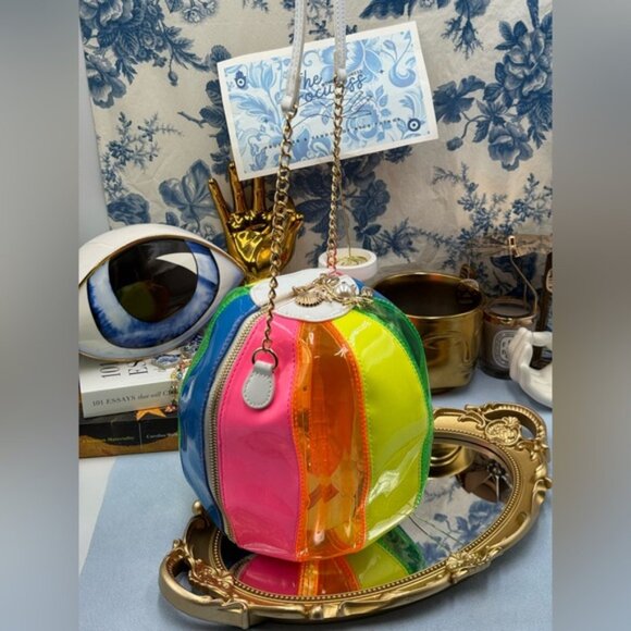 🆕 BETSEY JOHNSON 🧿 NWOT Havin A Ball Beach Ball Novelty Kitsch Crossbody Bag - Picture 2 of 16